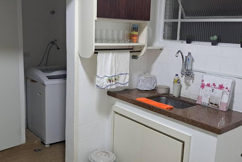 Apartamento Charmoso A 400Mts Da Praia Da Enseada Guaruja Luaran gambar